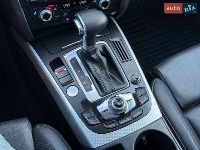 Сірий Ауді А4, об'ємом двигуна 1.98 л та пробігом 202 тис. км за 9900 $, фото 42 на Automoto.ua