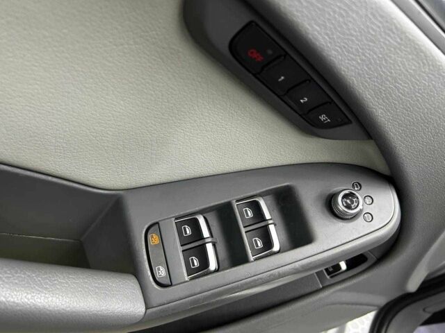 Серый Ауди А4, объемом двигателя 2 л и пробегом 184 тыс. км за 10300 $, фото 8 на Automoto.ua