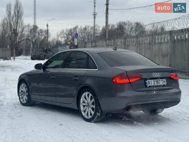 Сірий Ауді А4, об'ємом двигуна 1.98 л та пробігом 133 тис. км за 13900 $, фото 4 на Automoto.ua