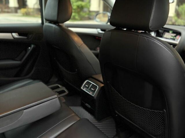 Серый Ауди А4, объемом двигателя 2 л и пробегом 237 тыс. км за 9600 $, фото 11 на Automoto.ua