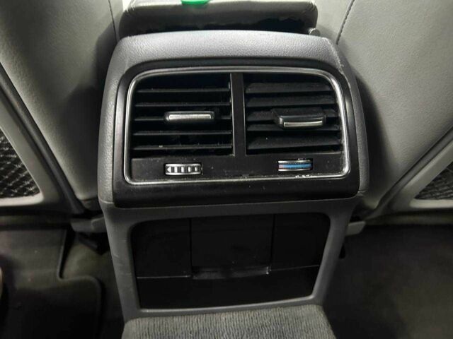 Серый Ауди А4, объемом двигателя 2 л и пробегом 184 тыс. км за 10300 $, фото 12 на Automoto.ua