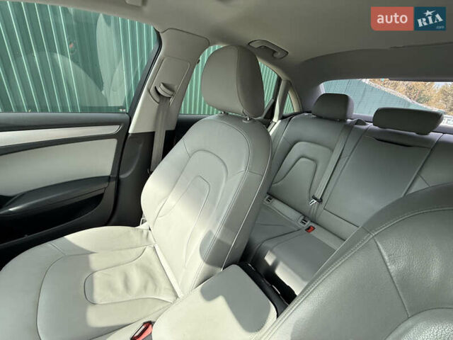 Сірий Ауді А4, об'ємом двигуна 1.98 л та пробігом 220 тис. км за 10000 $, фото 7 на Automoto.ua