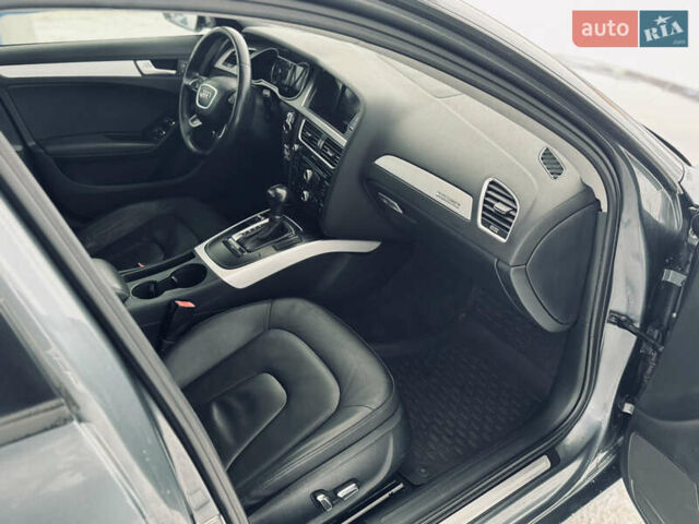 Сірий Ауді А4, об'ємом двигуна 1.98 л та пробігом 250 тис. км за 10500 $, фото 27 на Automoto.ua