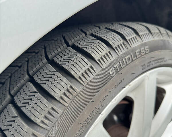 Сірий Ауді А4, об'ємом двигуна 1.98 л та пробігом 189 тис. км за 13200 $, фото 45 на Automoto.ua