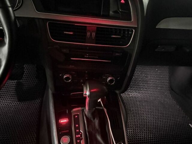 Серый Ауди А4, объемом двигателя 2 л и пробегом 237 тыс. км за 11000 $, фото 2 на Automoto.ua