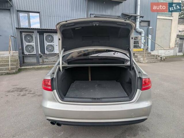 Сірий Ауді А4, об'ємом двигуна 1.98 л та пробігом 260 тис. км за 9800 $, фото 19 на Automoto.ua