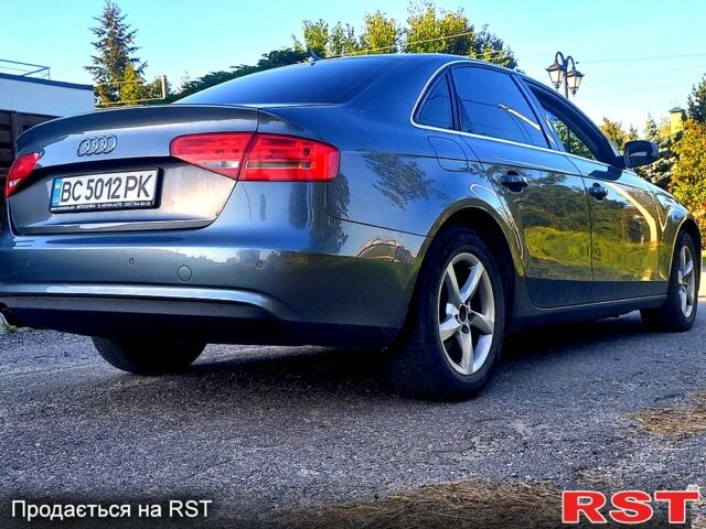 Ауди А4 2013 в Харькове на Automoto.ua Серый Ауди А4, объемом двигателя 2 л и пробегом 188 тыс. км за 11000 $, фото 2 на Automoto.ua