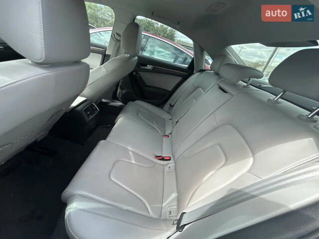 Сірий Ауді А4, об'ємом двигуна 1.98 л та пробігом 273 тис. км за 7500 $, фото 22 на Automoto.ua