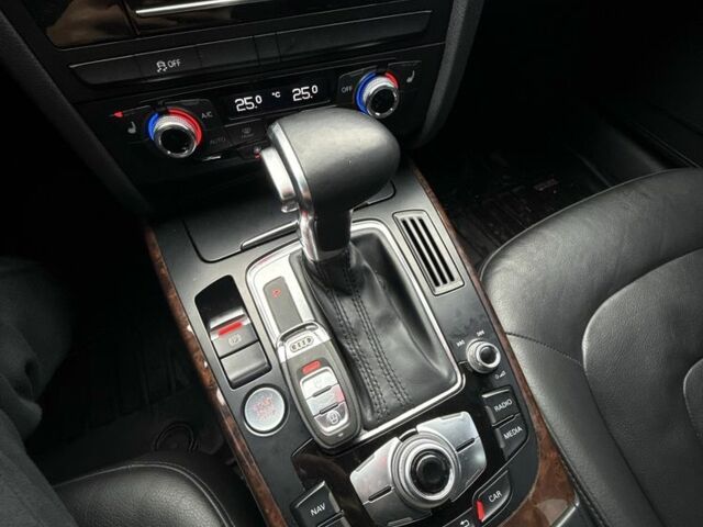 Сірий Ауді А4, об'ємом двигуна 2 л та пробігом 257 тис. км за 283 $, фото 17 на Automoto.ua