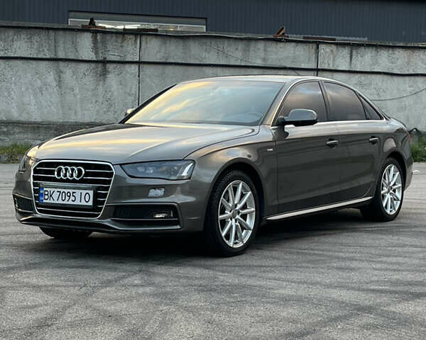 Ауді А4 2014 у Києві на Automoto.ua Сірий Ауді А4, об'ємом двигуна 1.98 л та пробігом 117 тис. км за 12999 $, фото 8 на Automoto.ua