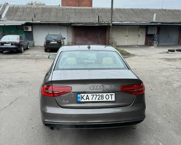 Сірий Ауді А4, об'ємом двигуна 1.98 л та пробігом 128 тис. км за 12999 $, фото 4 на Automoto.ua