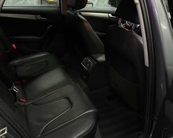 Сірий Ауді А4, об'ємом двигуна 1.98 л та пробігом 145 тис. км за 13200 $, фото 17 на Automoto.ua