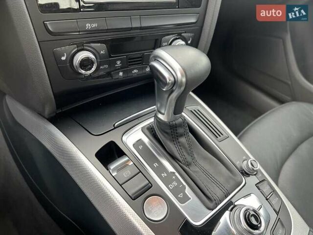 Сірий Ауді А4, об'ємом двигуна 1.98 л та пробігом 110 тис. км за 2900 $, фото 17 на Automoto.ua