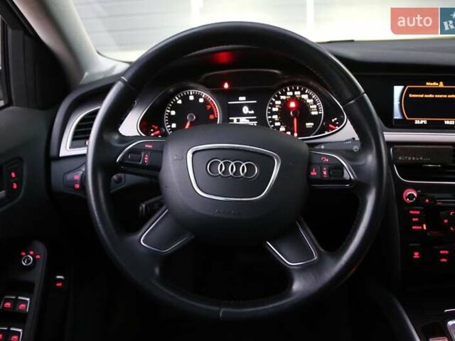 Сірий Ауді А4, об'ємом двигуна 1.98 л та пробігом 127 тис. км за 12900 $, фото 14 на Automoto.ua