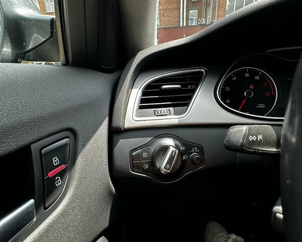 Серый Ауди А4, объемом двигателя 1.98 л и пробегом 216 тыс. км за 13500 $, фото 20 на Automoto.ua