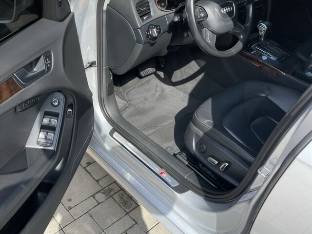 Сірий Ауді А4, об'ємом двигуна 2 л та пробігом 211 тис. км за 12500 $, фото 10 на Automoto.ua