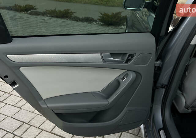 Серый Ауди А4, объемом двигателя 1.98 л и пробегом 130 тыс. км за 10950 $, фото 18 на Automoto.ua