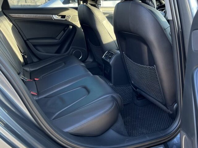 Серый Ауди А4, объемом двигателя 2 л и пробегом 195 тыс. км за 12100 $, фото 7 на Automoto.ua