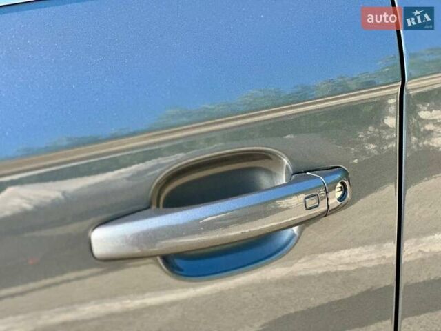 Серый Ауди А4, объемом двигателя 1.98 л и пробегом 235 тыс. км за 12400 $, фото 20 на Automoto.ua