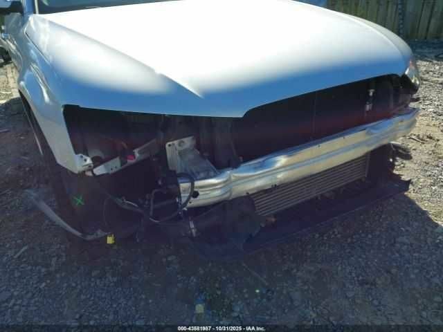 Серый Ауди А4, объемом двигателя 2 л и пробегом 68 тыс. км за 1700 $, фото 5 на Automoto.ua