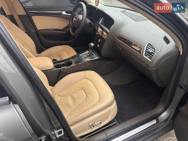 Серый Ауди А4, объемом двигателя 1.98 л и пробегом 203 тыс. км за 9999 $, фото 13 на Automoto.ua