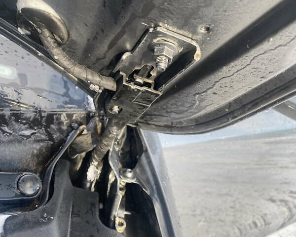 Сірий Ауді А4, об'ємом двигуна 2 л та пробігом 161 тис. км за 11100 $, фото 36 на Automoto.ua