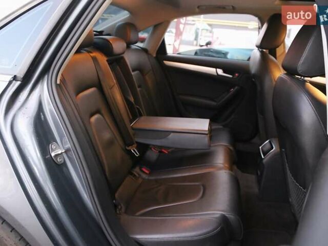 Сірий Ауді А4, об'ємом двигуна 1.98 л та пробігом 127 тис. км за 12900 $, фото 10 на Automoto.ua