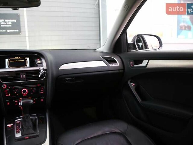 Сірий Ауді А4, об'ємом двигуна 1.98 л та пробігом 127 тис. км за 12900 $, фото 13 на Automoto.ua
