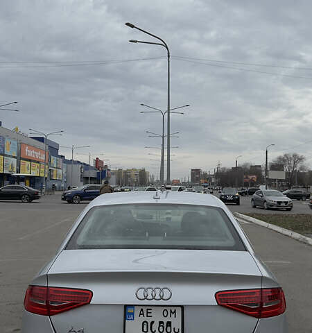 Сірий Ауді А4, об'ємом двигуна 0 л та пробігом 200 тис. км за 13700 $, фото 4 на Automoto.ua