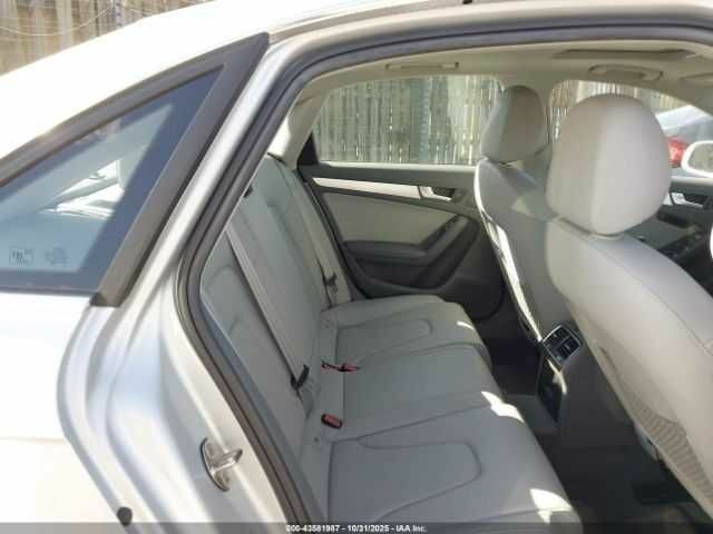 Серый Ауди А4, объемом двигателя 2 л и пробегом 68 тыс. км за 1700 $, фото 7 на Automoto.ua