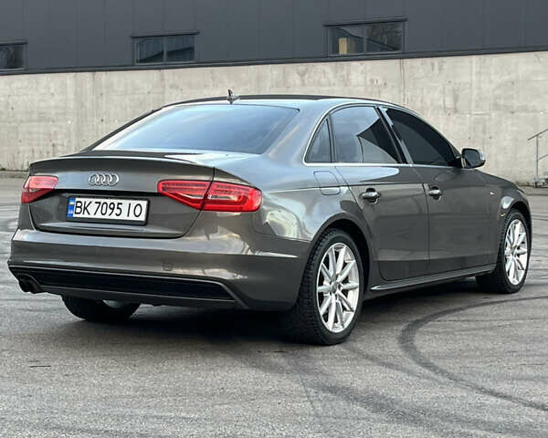 Ауді А4 2014 у Києві на Automoto.ua Сірий Ауді А4, об'ємом двигуна 1.98 л та пробігом 117 тис. км за 12999 $, фото 2 на Automoto.ua