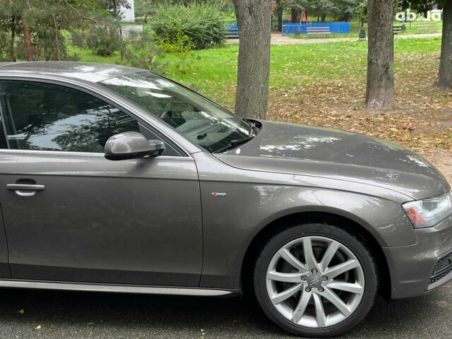 Серый Ауди А4, объемом двигателя 2 л и пробегом 127 тыс. км за 12790 $, фото 12 на Automoto.ua