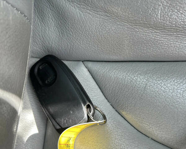 Сірий Ауді А4, об'ємом двигуна 1.98 л та пробігом 273 тис. км за 7500 $, фото 7 на Automoto.ua