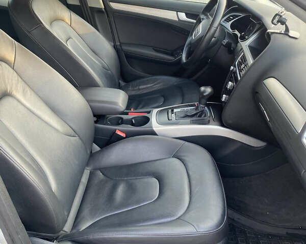 Серый Ауди А4, объемом двигателя 1.98 л и пробегом 163 тыс. км за 13399 $, фото 12 на Automoto.ua