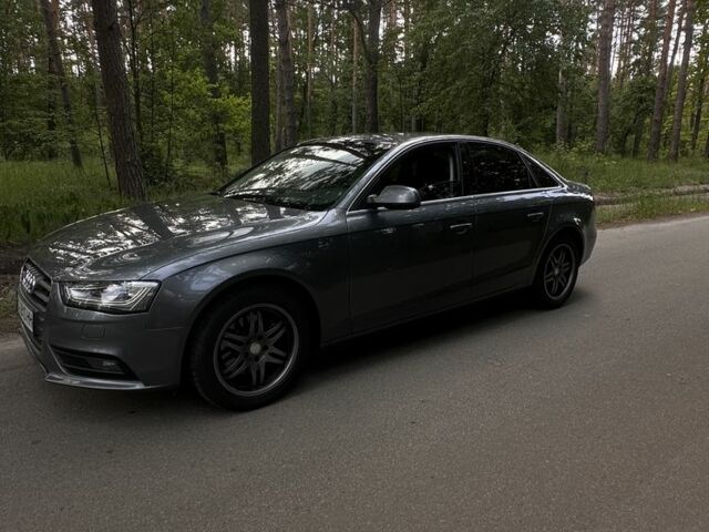Сірий Ауді А4, об'ємом двигуна 1.8 л та пробігом 162 тис. км за 14000 $, фото 2 на Automoto.ua