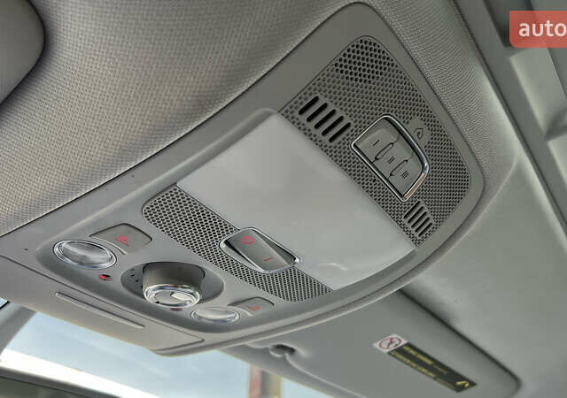 Серый Ауди А4, объемом двигателя 1.98 л и пробегом 130 тыс. км за 10950 $, фото 17 на Automoto.ua