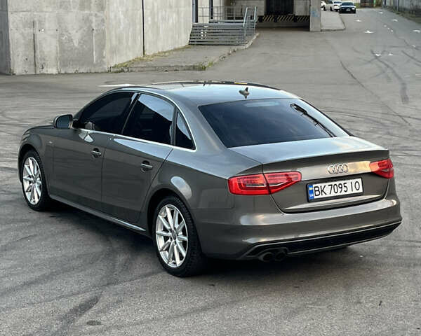 Ауді А4 2014 у Києві на Automoto.ua Сірий Ауді А4, об'ємом двигуна 1.98 л та пробігом 117 тис. км за 12999 $, фото 7 на Automoto.ua