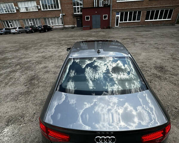 Серый Ауди А4, объемом двигателя 1.98 л и пробегом 216 тыс. км за 13500 $, фото 11 на Automoto.ua