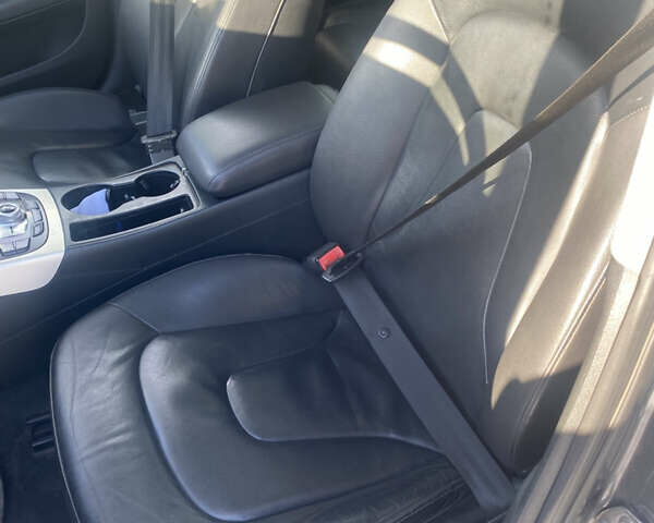 Сірий Ауді А4, об'ємом двигуна 2 л та пробігом 161 тис. км за 11100 $, фото 14 на Automoto.ua