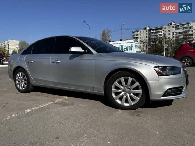 Серый Ауди А4, объемом двигателя 2 л и пробегом 165 тыс. км за 13000 $, фото 1 на Automoto.ua