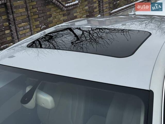 Сірий Ауді А4, об'ємом двигуна 1.98 л та пробігом 195 тис. км за 12500 $, фото 9 на Automoto.ua