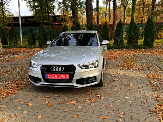 Ауді А4 2014 у Харкові на Automoto.ua Сірий Ауді А4, об'ємом двигуна 2 л та пробігом 150 тис. км за 13200 $, фото 1 на Automoto.ua