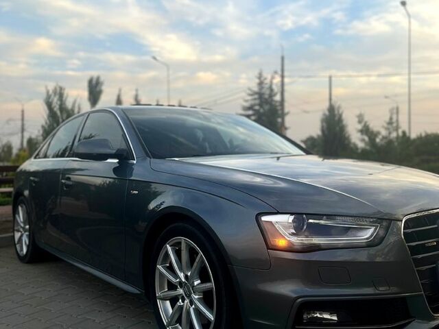Ауді А4 2014 у Славянске на Automoto.ua Сірий Ауді А4, об'ємом двигуна 2 л та пробігом 218 тис. км за 13600 $, фото 2 на Automoto.ua