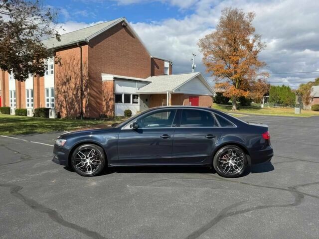 Серый Ауди А4, объемом двигателя 2 л и пробегом 90 тыс. км за 8400 $, фото 4 на Automoto.ua