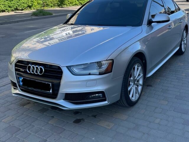 Сірий Ауді А4, об'ємом двигуна 2 л та пробігом 211 тис. км за 12500 $, фото 3 на Automoto.ua