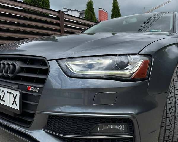 Серый Ауди А4, объемом двигателя 2 л и пробегом 209 тыс. км за 13999 $, фото 4 на Automoto.ua
