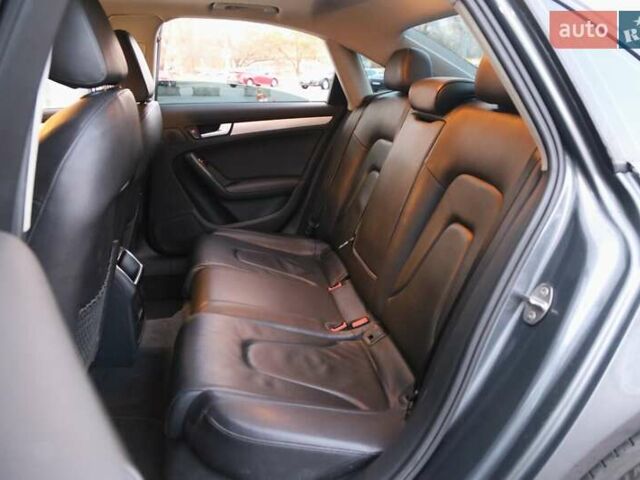 Сірий Ауді А4, об'ємом двигуна 1.98 л та пробігом 127 тис. км за 12900 $, фото 9 на Automoto.ua