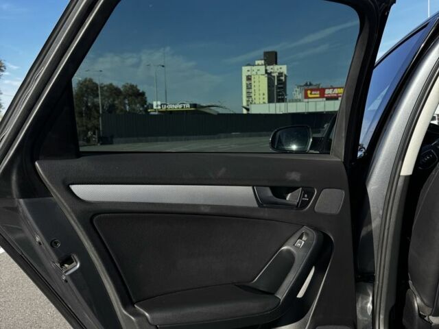 Серый Ауди А4, объемом двигателя 1.98 л и пробегом 183 тыс. км за 11500 $, фото 17 на Automoto.ua