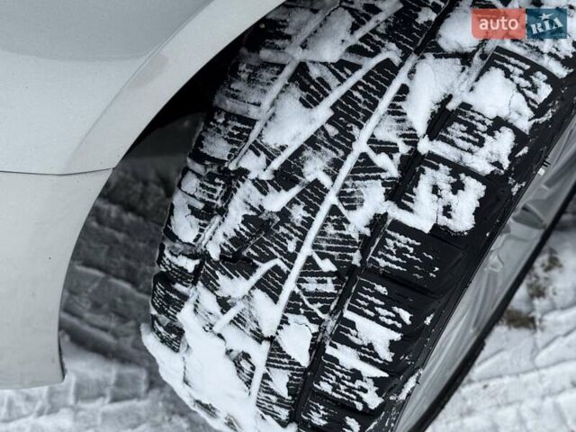 Сірий Ауді А4, об'ємом двигуна 1.98 л та пробігом 195 тис. км за 12500 $, фото 10 на Automoto.ua