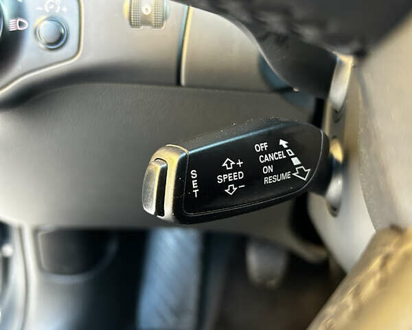 Сірий Ауді А4, об'ємом двигуна 2 л та пробігом 290 тис. км за 11500 $, фото 28 на Automoto.ua